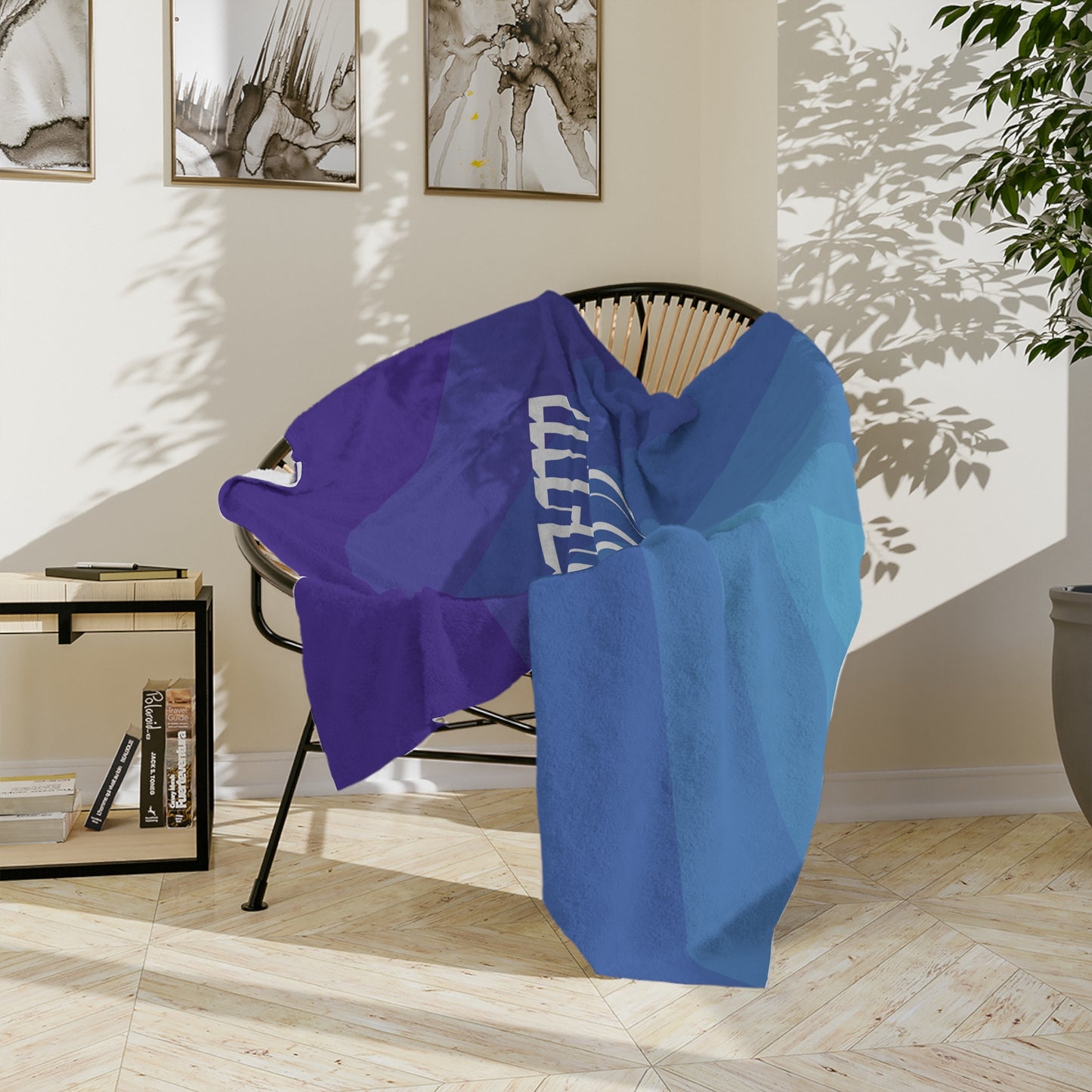 The Influencer's Cozy Companion - Blue